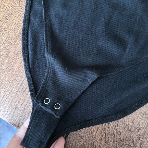 Agolde Black Fitted Bodysuit - Picture 4 of 6